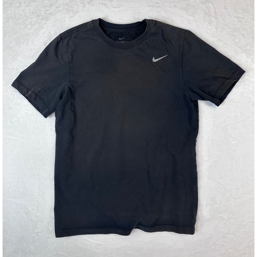 Nike Dri-FIT Mens Small Black Short Sleeve Performance T-Shirt Silver Swoosh